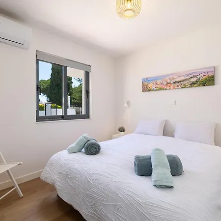 וילה - Mediterranean With Private Pool - פואנגירולה