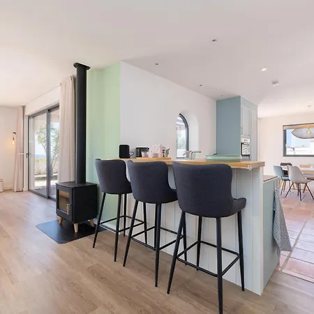 - Mediterranean With Private Pool - ヴィラ