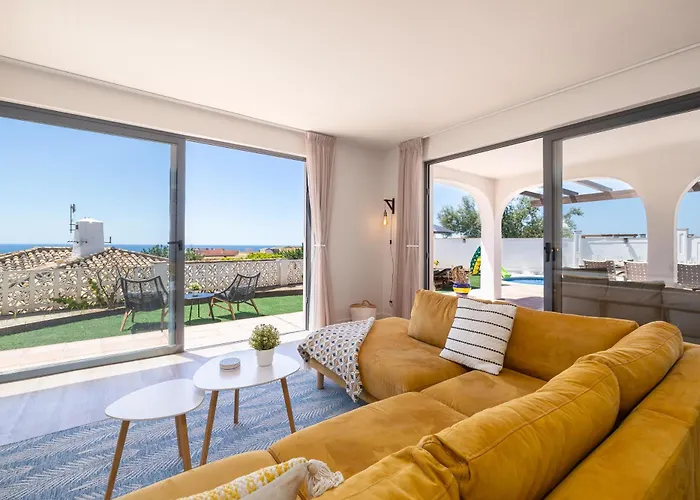 - Mediterranean With Private Pool - וילה פואנגירולה