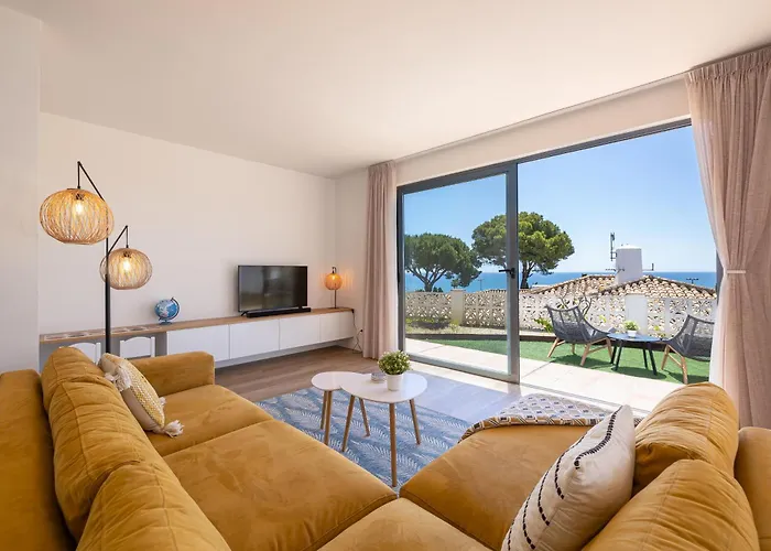 - Mediterranean With Private Pool - פואנגירולה